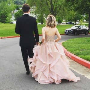 Meet your Posher, Emma